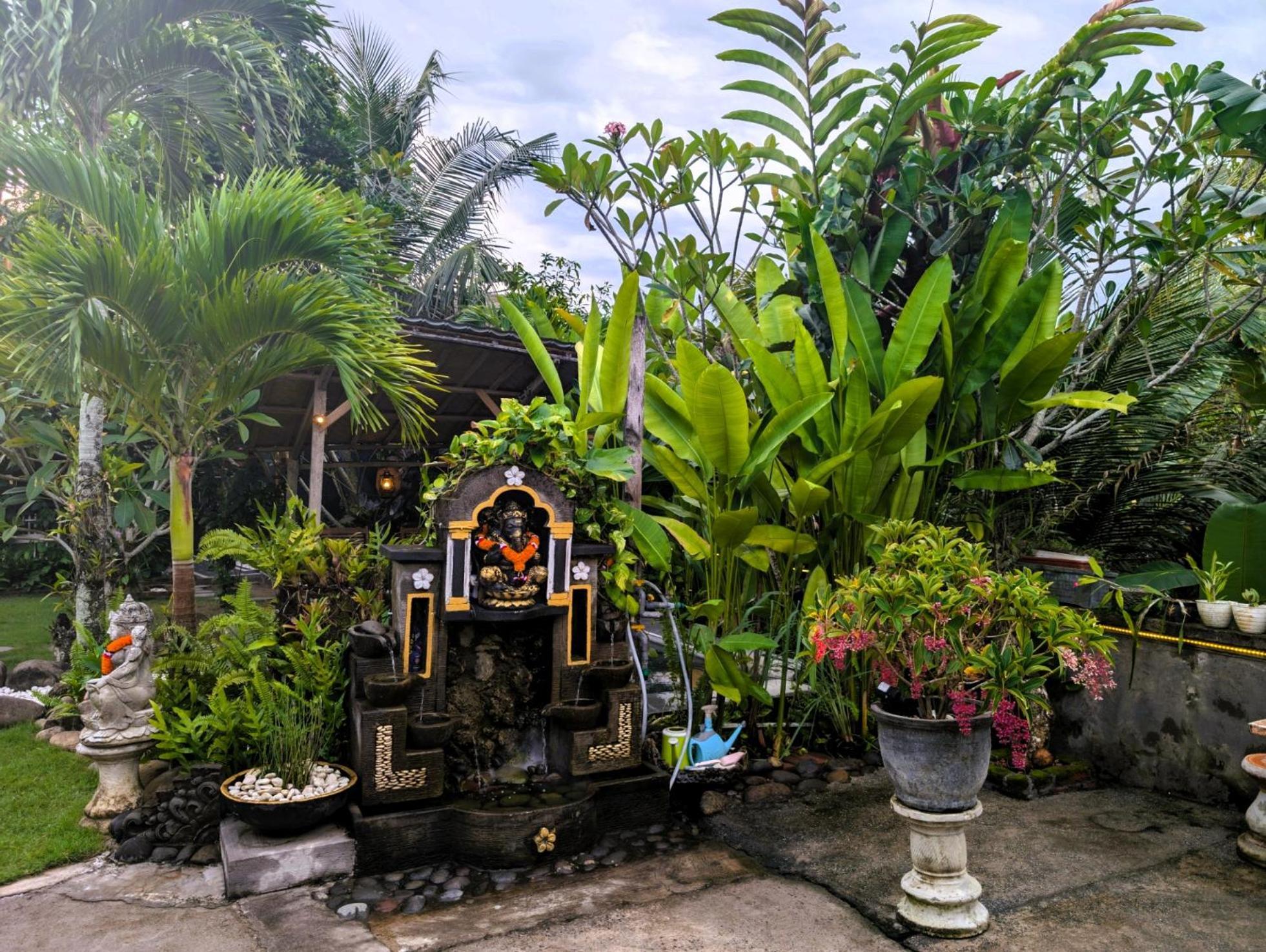 Ayumar Homestay Medewi Пулукан Экстерьер фото