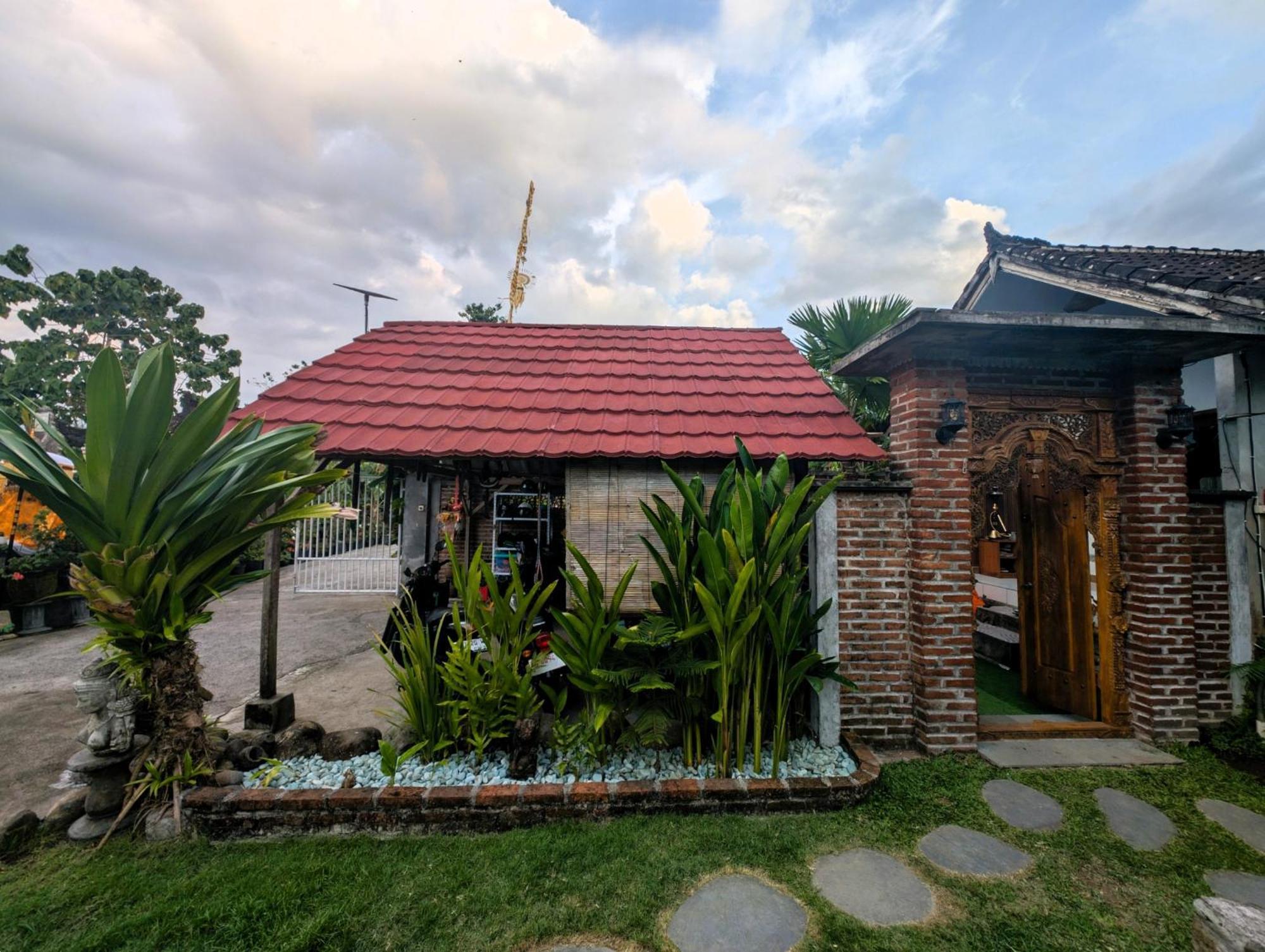 Ayumar Homestay Medewi Пулукан Экстерьер фото