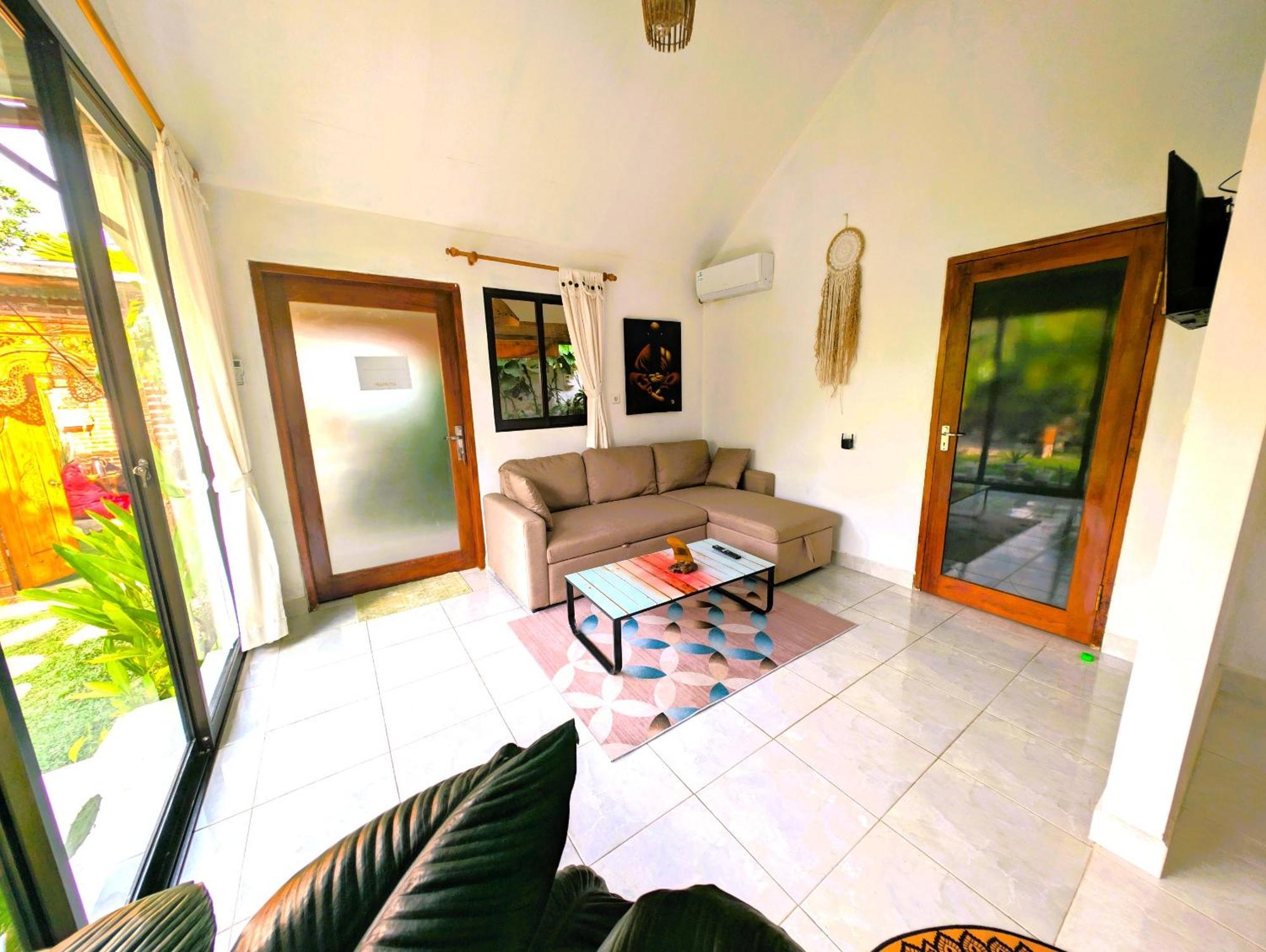 Ayumar Homestay Medewi Пулукан Номер фото